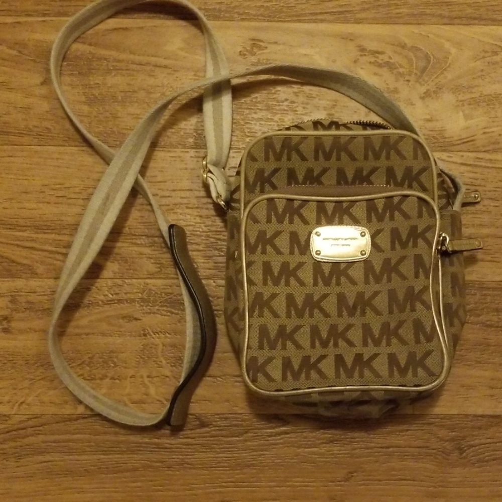 Michael Kors Crossbody Purse